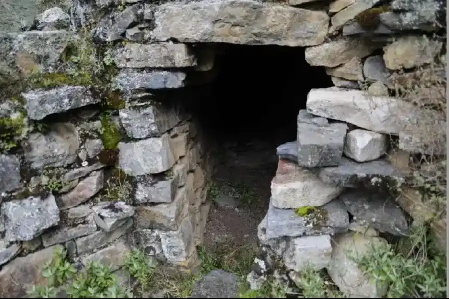 Imagen Sitio Arqueológico Cotosh De Oyón - Imagen 7