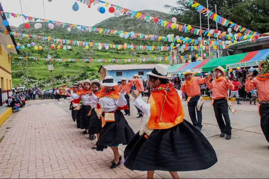 Imagen Carnaval Pomacanchano Uwish Kuchuy - Imagen 13