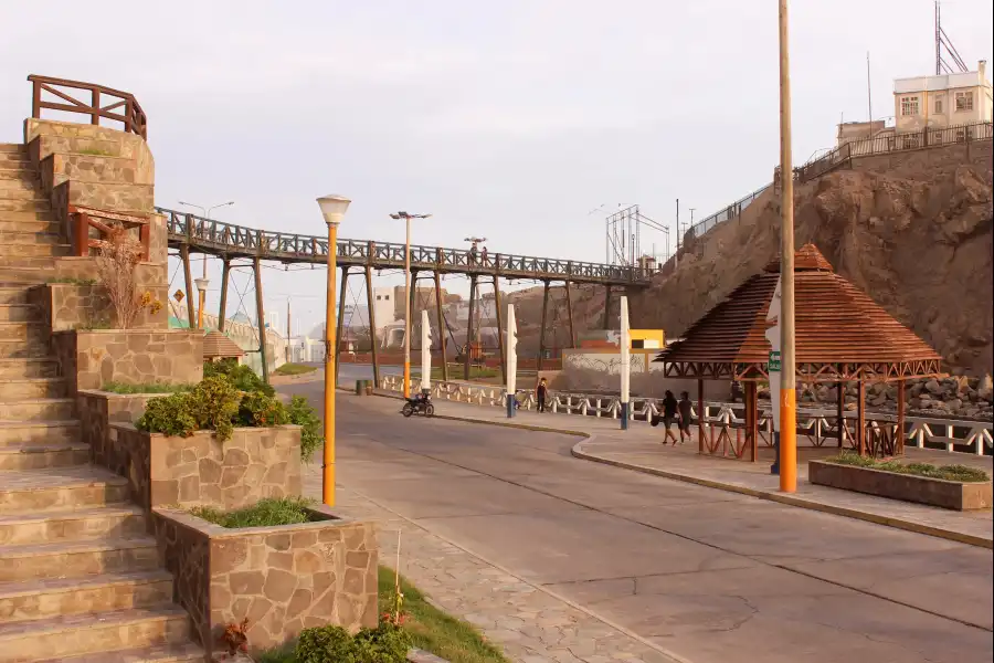 Imagen Puente De Fierro Peatonal - Imagen 1