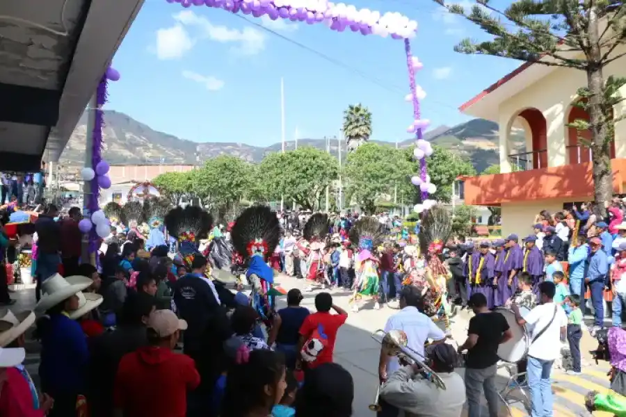 Imagen Festividad Señor De La Exaltación De La Cruz De Huarmaca - Imagen 4