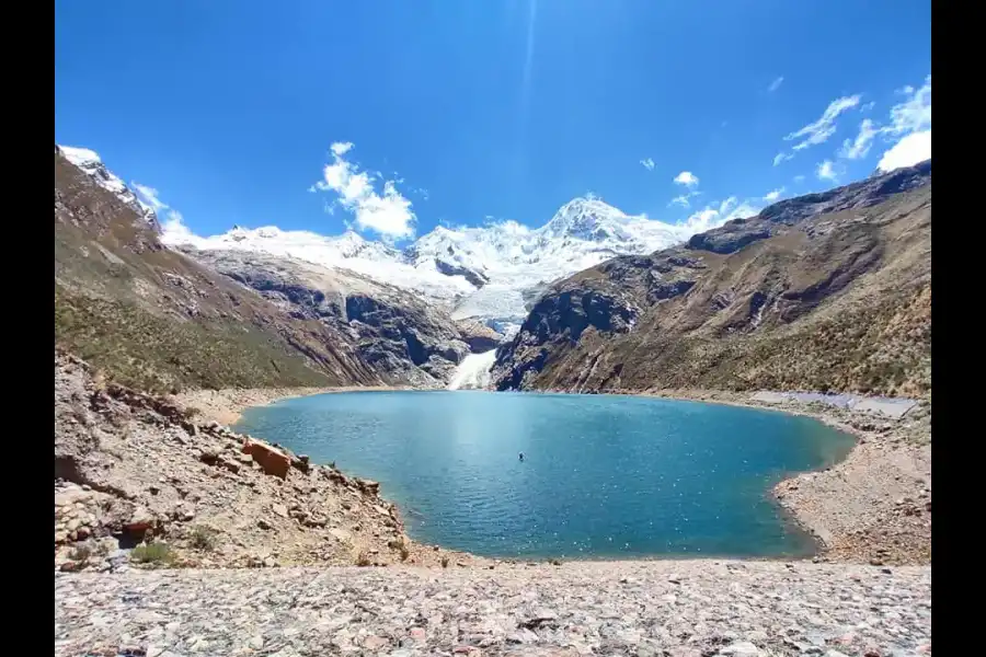 Imagen Laguna Rajucolta - Parque Nacional Huascarán - Imagen 1