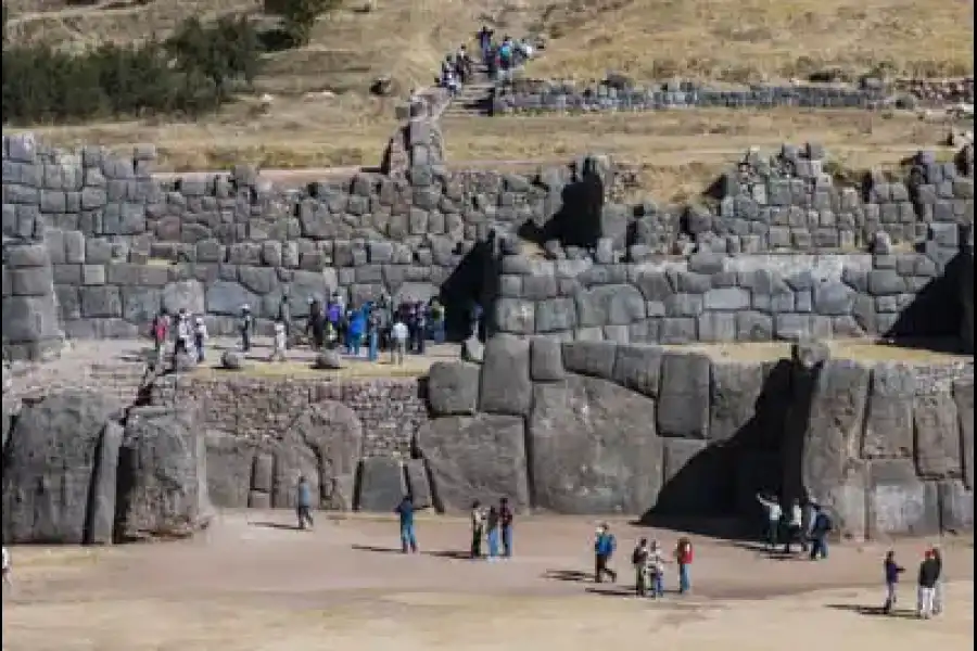 Imagen Parque Arqueológico De Saqsaywaman. - Imagen 6