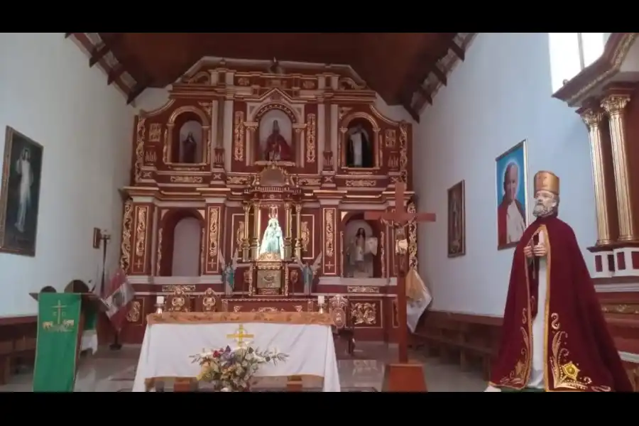 Imagen Iglesia San Pedro - Pampas - Imagen 4