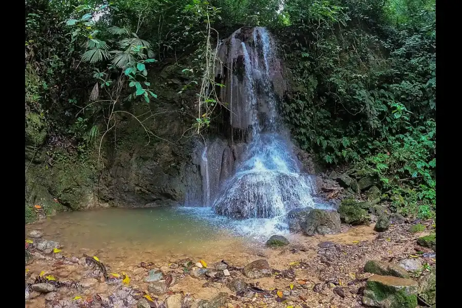 Imagen Cascadas Del Amor Y La Niña - Imagen 4