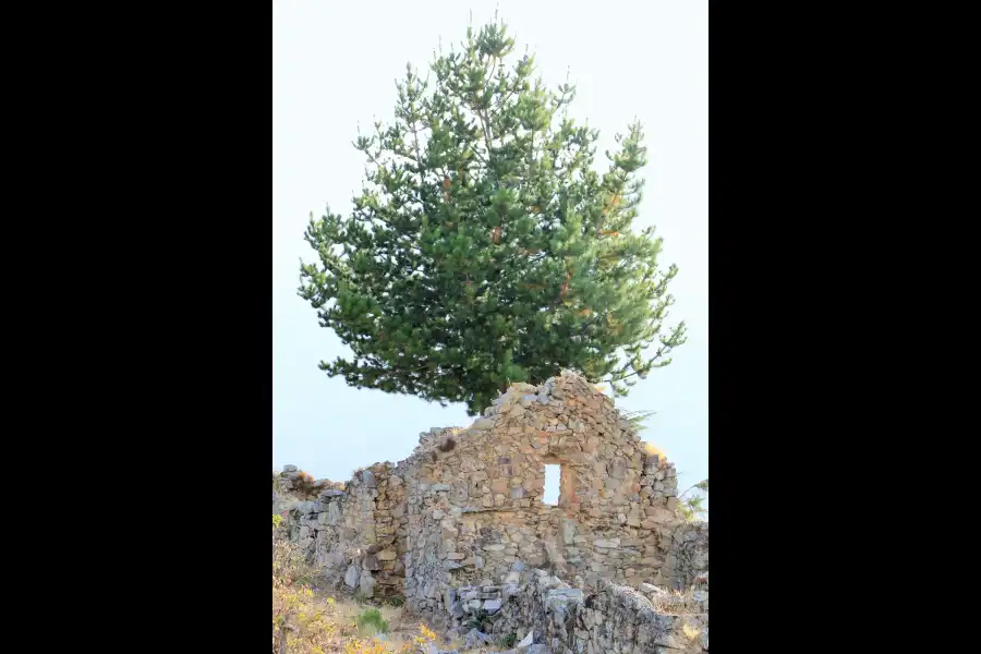 Imagen Sitio Arqueológico Llacsatambo - Imagen 1