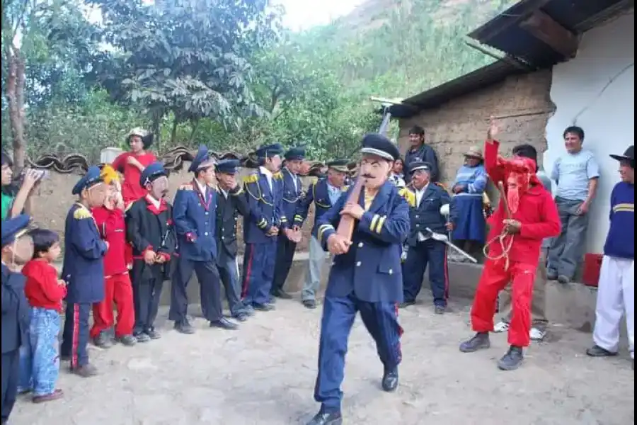 Imagen Danza Los Turcos De Agoshirca-Sihuas - Imagen 1