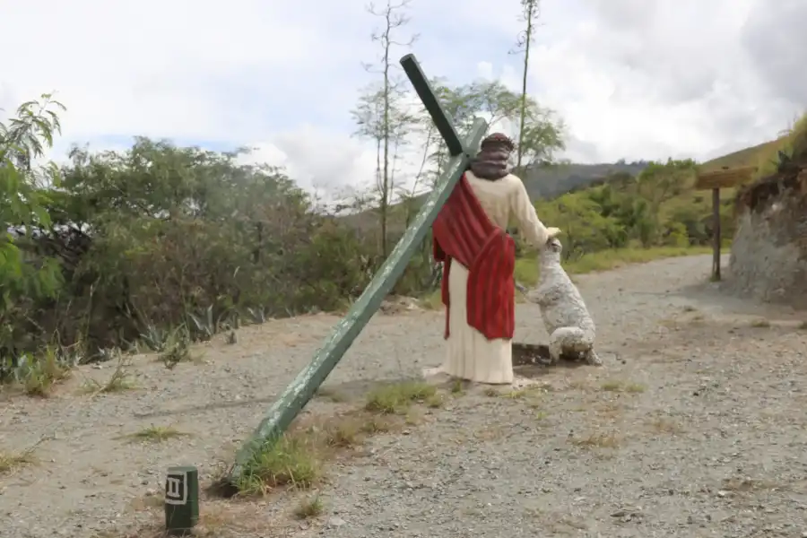 Imagen Cuesta De La Via Crucis De Las Pampas - Imagen 13