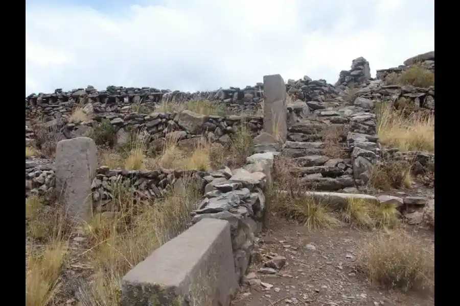 Imagen Restos Arqueologicos De Incatunuhuiri - Imagen 1