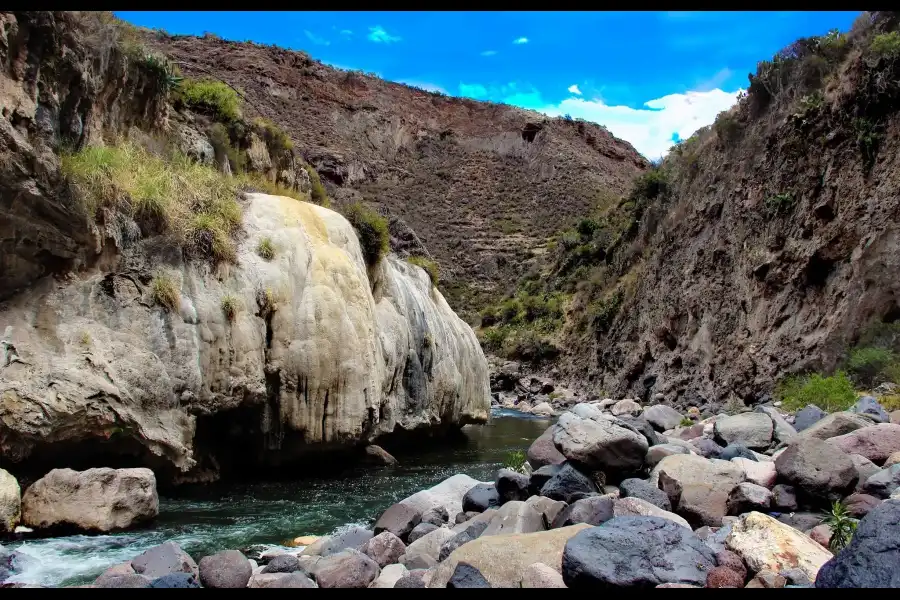 Imagen Aguas Termales De Qosniq - Imagen 6