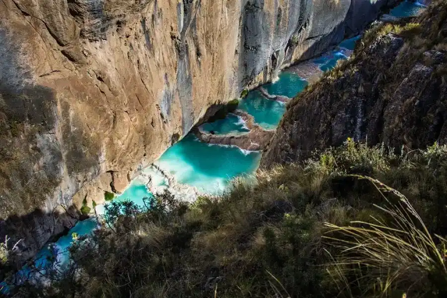 Imagen Aguas Turquesas De Millpu - Imagen 1