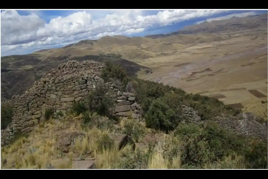 Imagen Sitio Arqueológico De Lamparaquen - Imagen 1