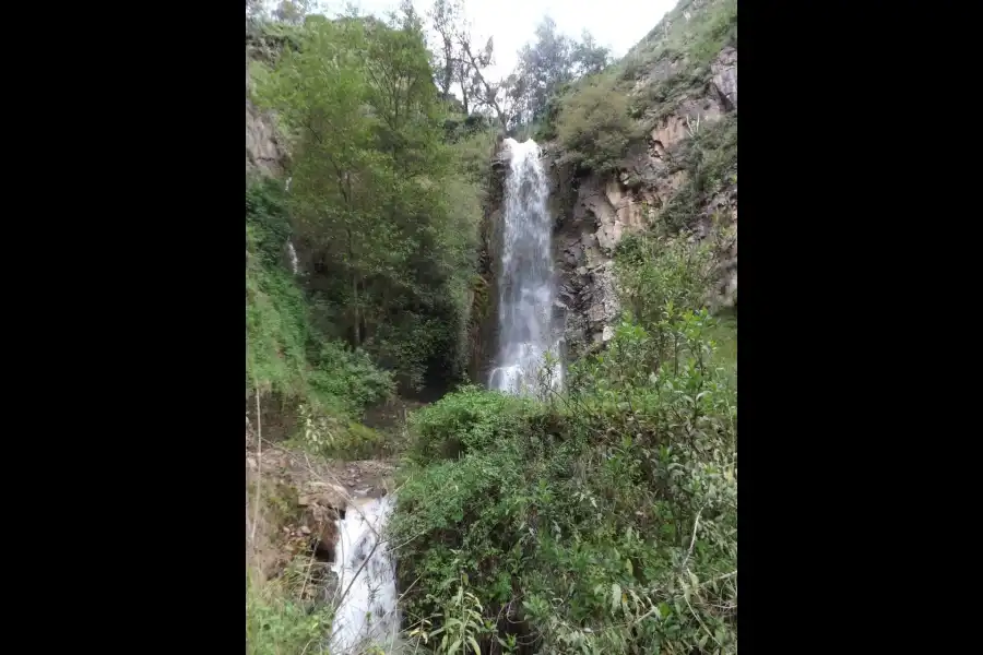 Imagen Cascada De Usgor - Imagen 1