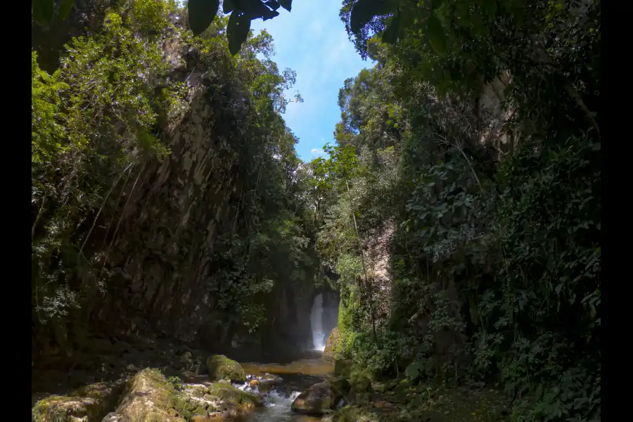 Imagen Catarata Puente De Las Sirenas - Imagen 1