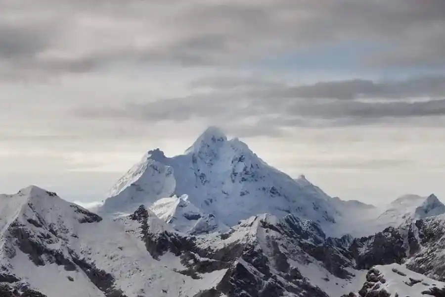 Imagen Nevado Huantsán - Parque Nacional Huascarán - Imagen 1