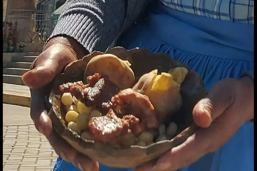 Imagen El Chicharrón Colorado Y Dorado De Sapallanga - Imagen 1