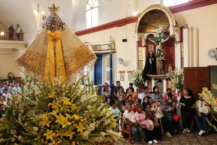 Imagen Festividad En Honor A La Virgen De La Candelaria - Calango - Imagen 7