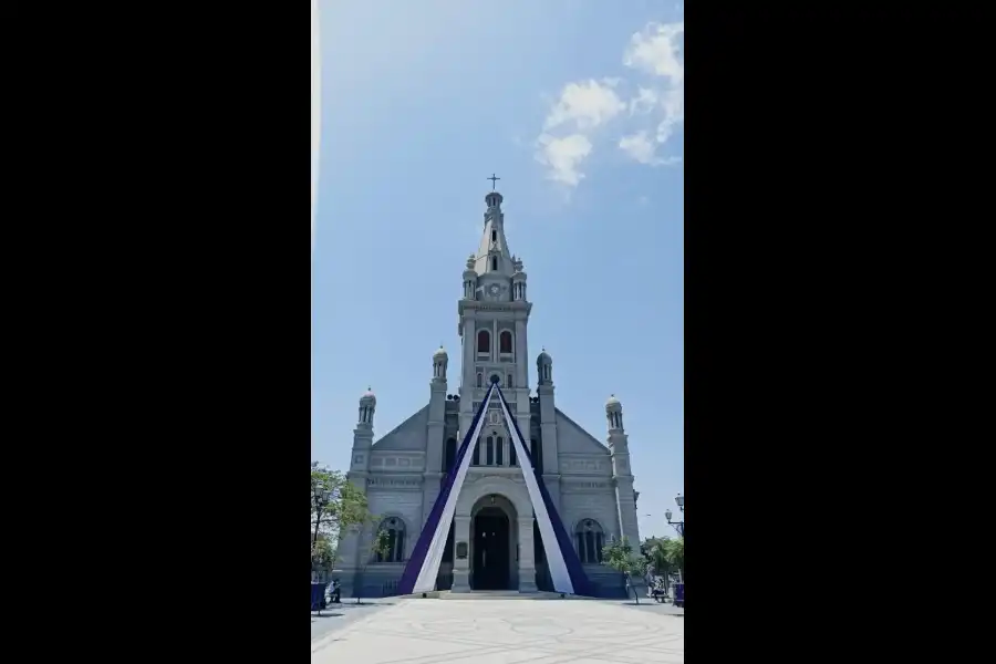 Imagen Santuario Del Señor De Luren - Imagen 1