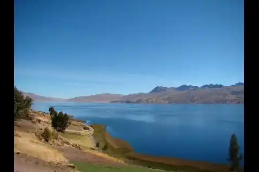 Imagen Laguna De Langui-Layo - Imagen 1