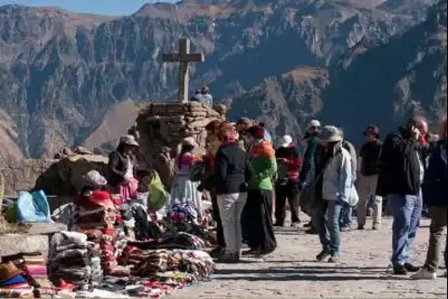 Imagen Mirador De La Cruz Del Condor - Imagen 1