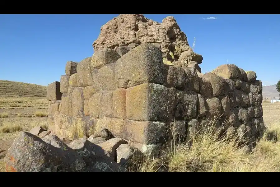 Imagen Necrópolis De Malkoamaya - Imagen 1