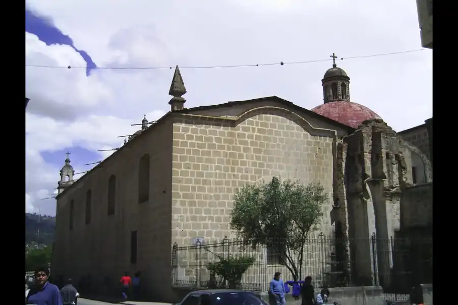 Imagen Capilla De La Virgen De Los Dolores - Imagen 1