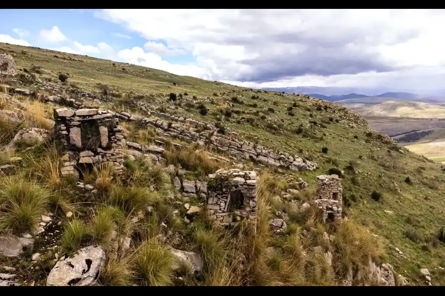 Imagen Sitio Arqueológico De Auquimarca De Pomacancha - Imagen 15