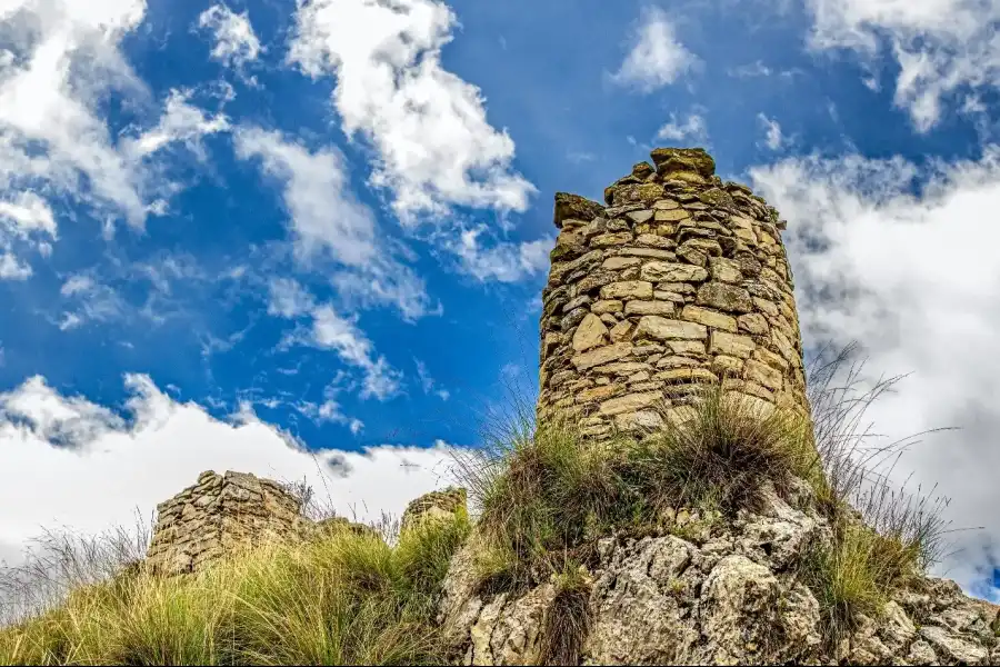 Imagen Sitio Arqueológico De Auquimarca De Pomacancha - Imagen 9