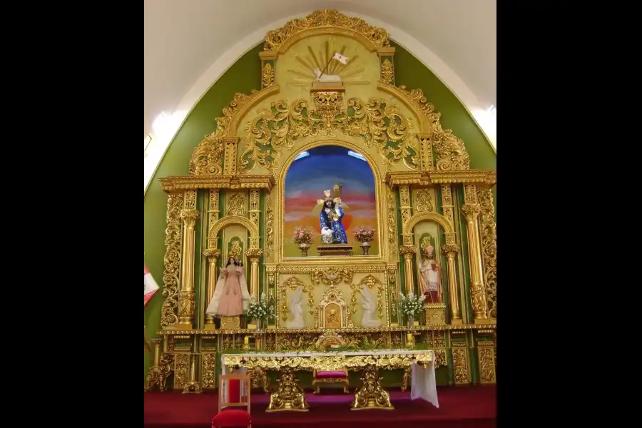 Imagen Iglesia Santiago Apóstol - Imagen 4