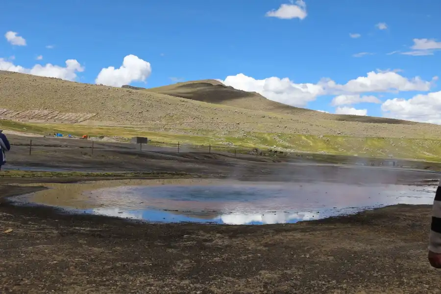 Imagen Baños Termales Geiseres De Pinaya - Imagen 1