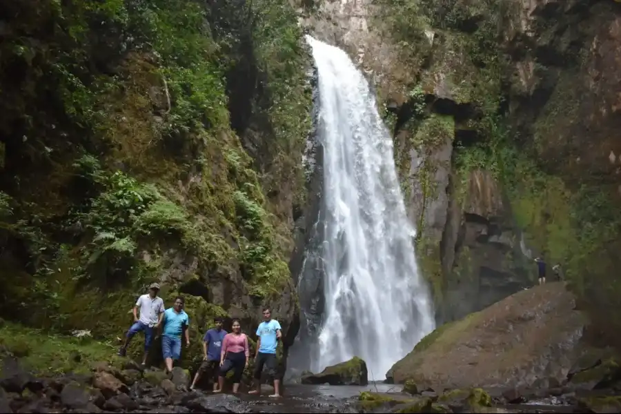 Imagen Catarata Orquídeas - Imagen 1