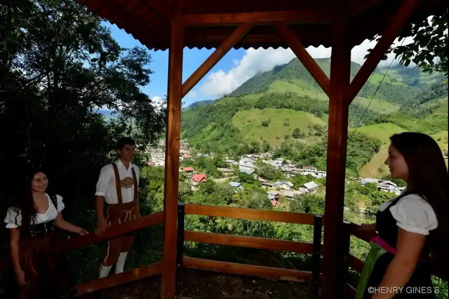 Imagen Sendero Ecoturístico Emperador Guillermo I - Pozuzo - Imagen 3