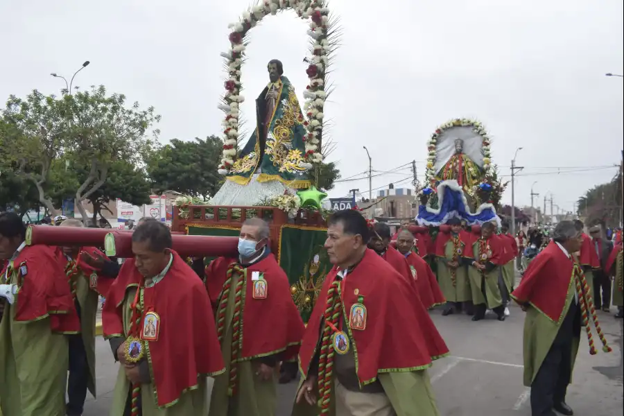 Imagen Festividad De San Pedro Y San Pablo Cerro Azul - Imagen 1