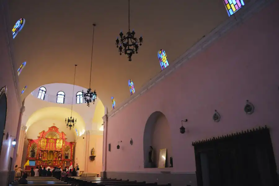 Imagen Iglesia San Francisco De Asís De Pacarán - Imagen 6