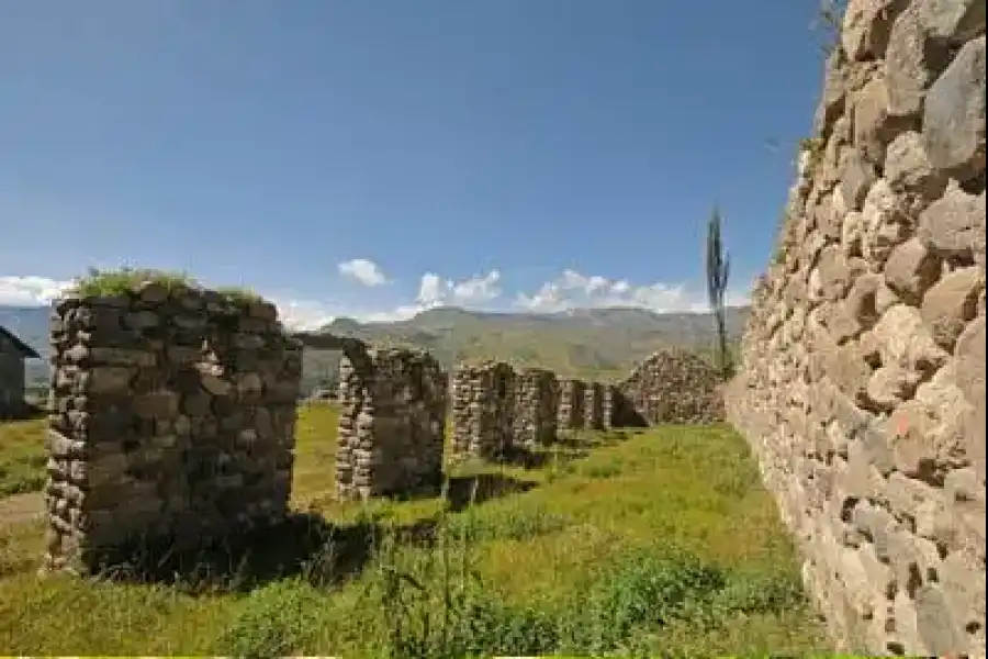 Imagen Complejo Arqueologico De Uyo Uyo - Imagen 4