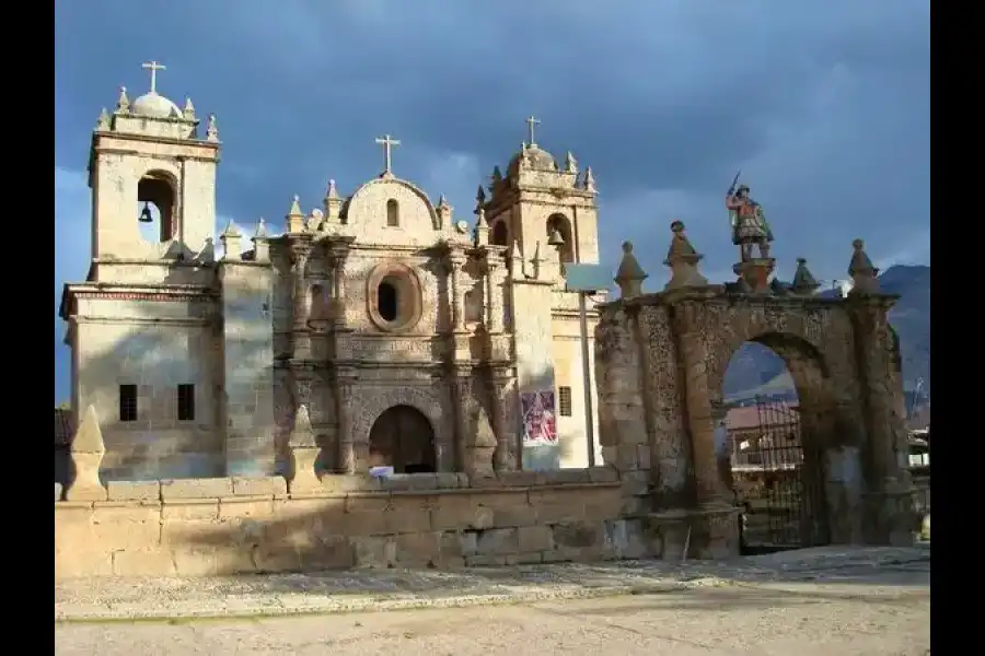 Imagen Templo San Miguel Arcángel De Mamara - Imagen 3