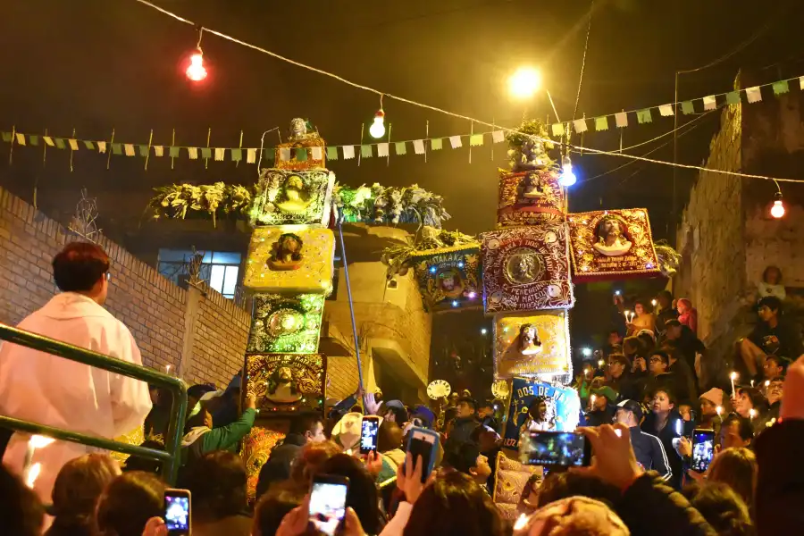 Imagen Festividad De Las Santísimas Cruces De Matakaka Y Dos De Mayo - Imagen 1