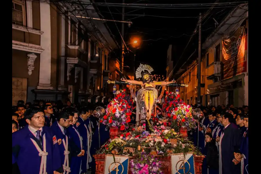 Imagen Festividad Del Señor De Burgos - Imagen 9