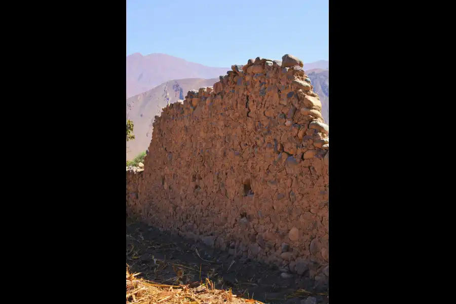 Imagen Sitio Arqueológico De Huaca Daris - Imagen 3