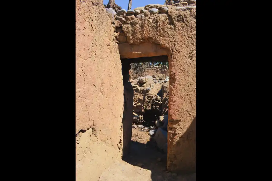 Imagen Sitio Arqueológico De Huaca Daris - Imagen 4