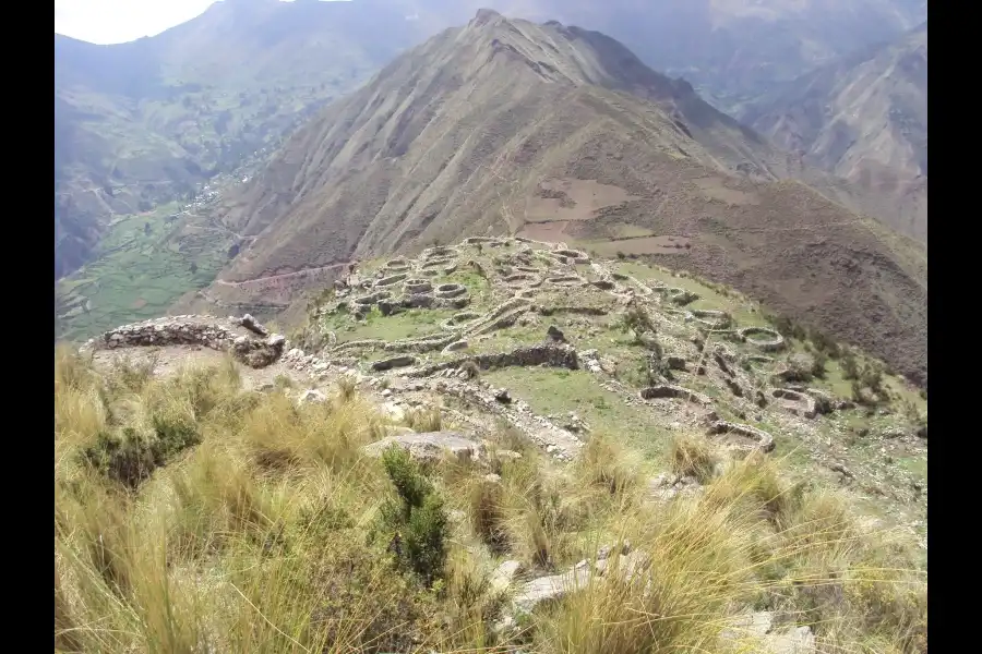 Imagen Sitio Arqueologico De Llacctapata - Imagen 4