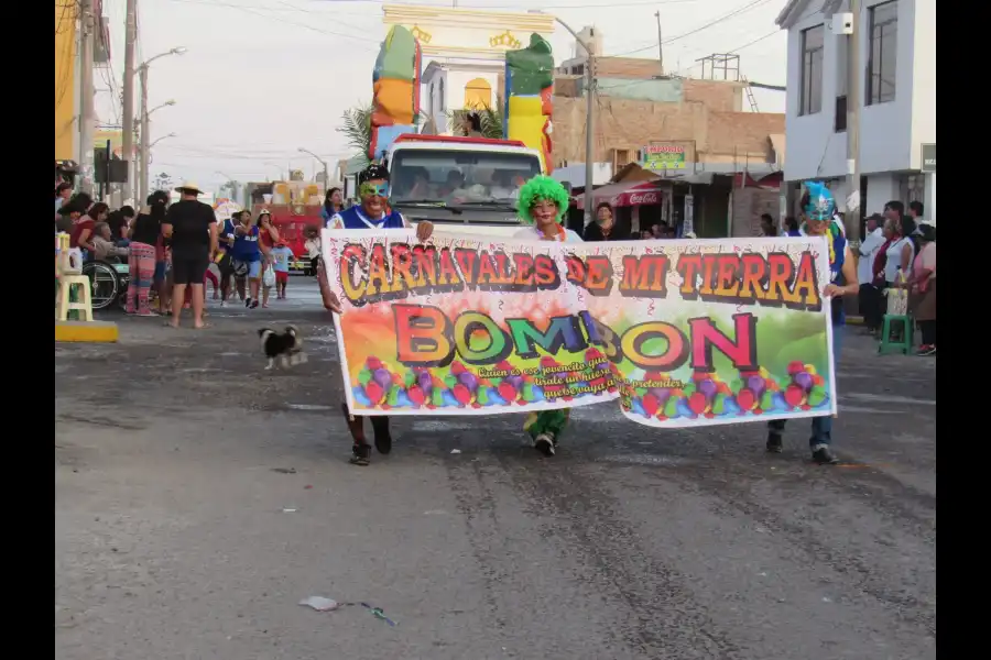 Imagen Carnaval  De Punta De Bombón - Imagen 1