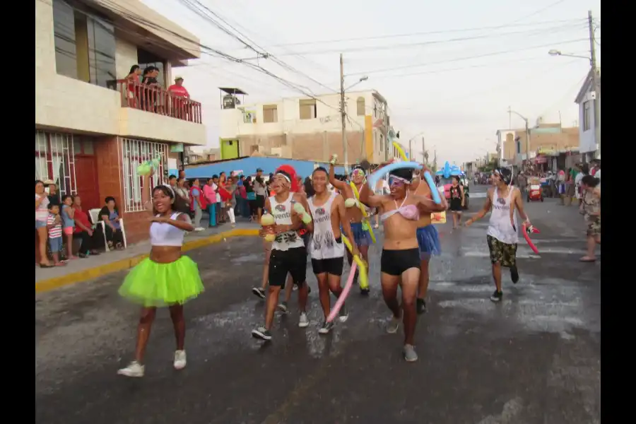 Imagen Carnaval  De Punta De Bombón - Imagen 3