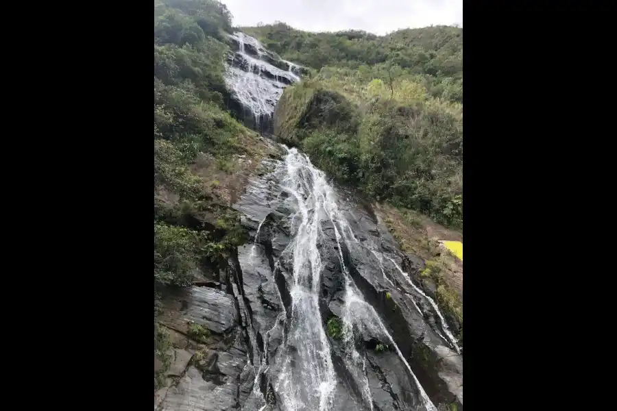 Imagen Cascada Velo De Novia - Sandia - Imagen 4