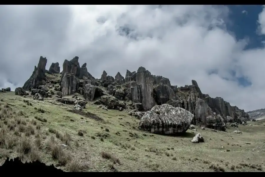 Imagen Bosque De Piedras Hatun Machay - Imagen 4