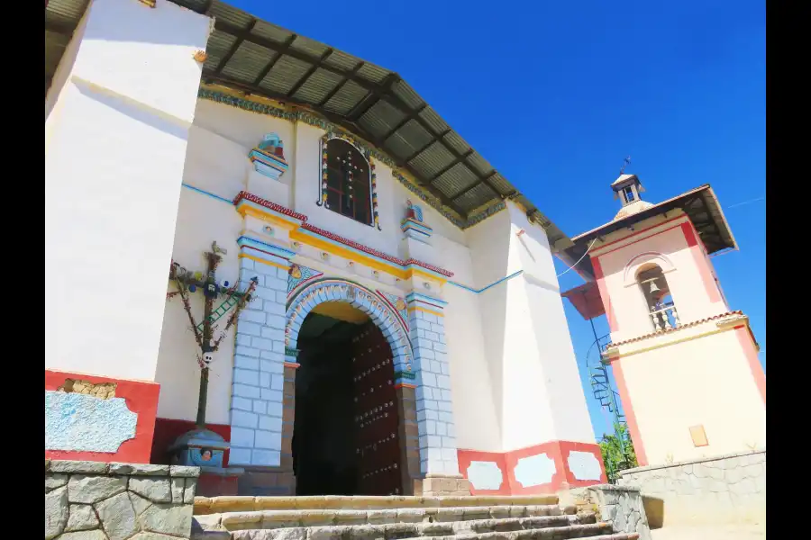 Imagen Iglesia Colonial San Juan De Lahuaytambo - Imagen 6