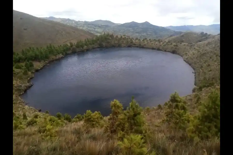 Imagen Laguna Del Amor Del Caserío Alan Garcia - Imagen 6