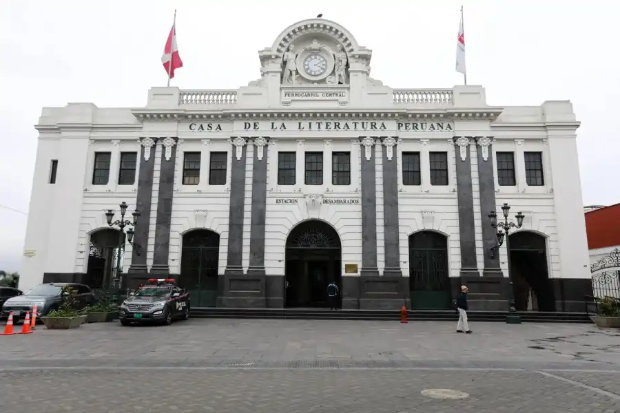 Imagen Casa De La Literatura Peruana - Antigua Estación De Desamparados - Imagen 4