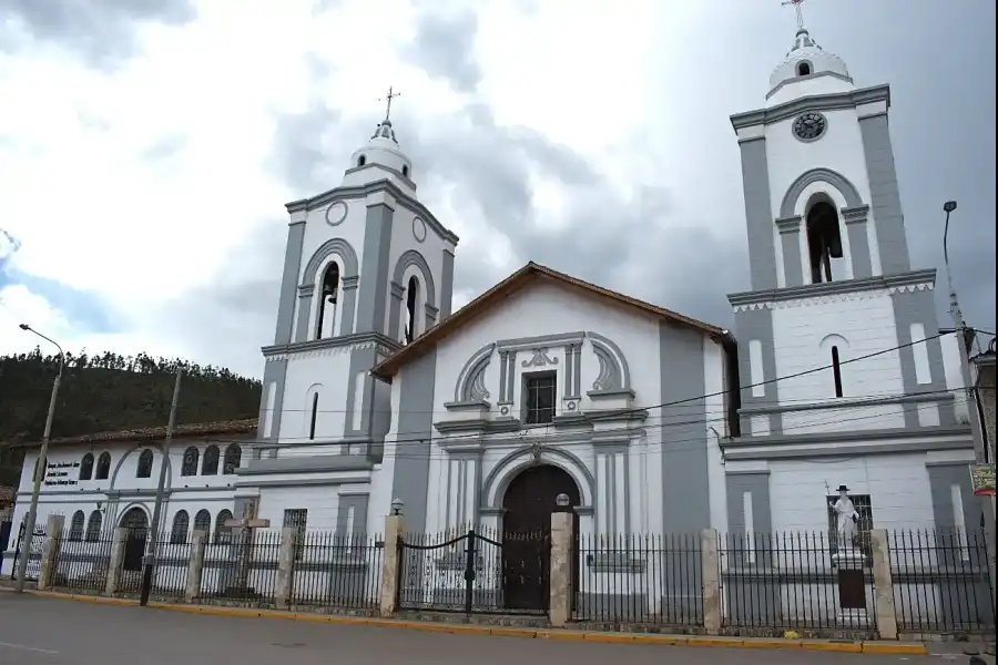 Imagen Iglesia Matriz De San Jerónimo De Tunán - Imagen 1