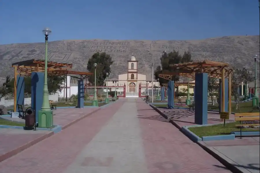 Imagen Iglesia Virgen Del Rosario De Calana - Imagen 4