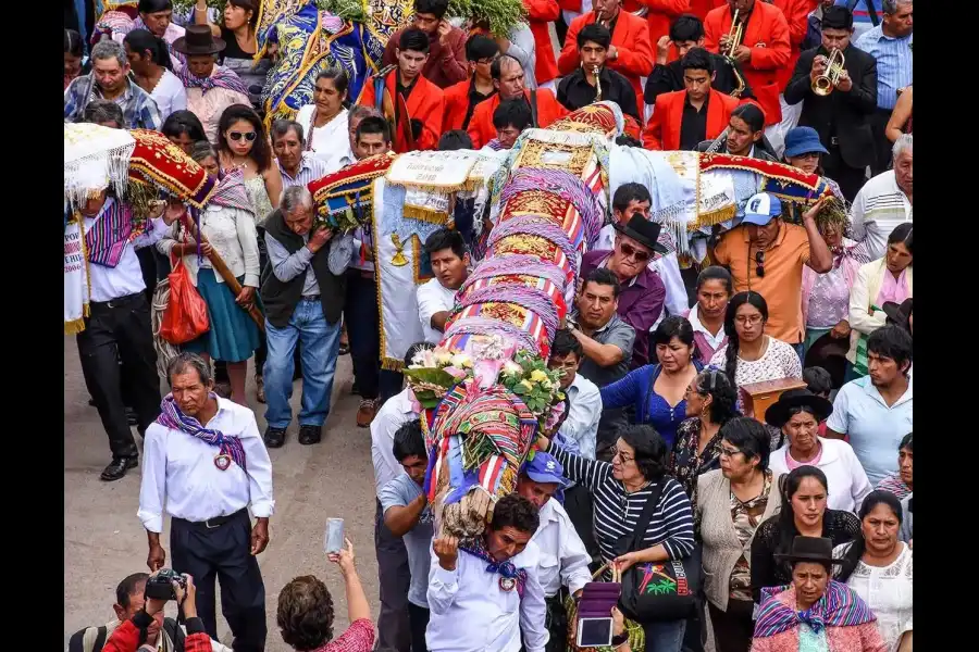 Imagen Fiesta De Las Cruces De Luricocha - Imagen 7